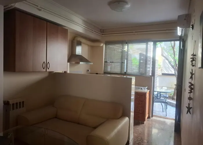 Meli 5 Min From The Center Of *